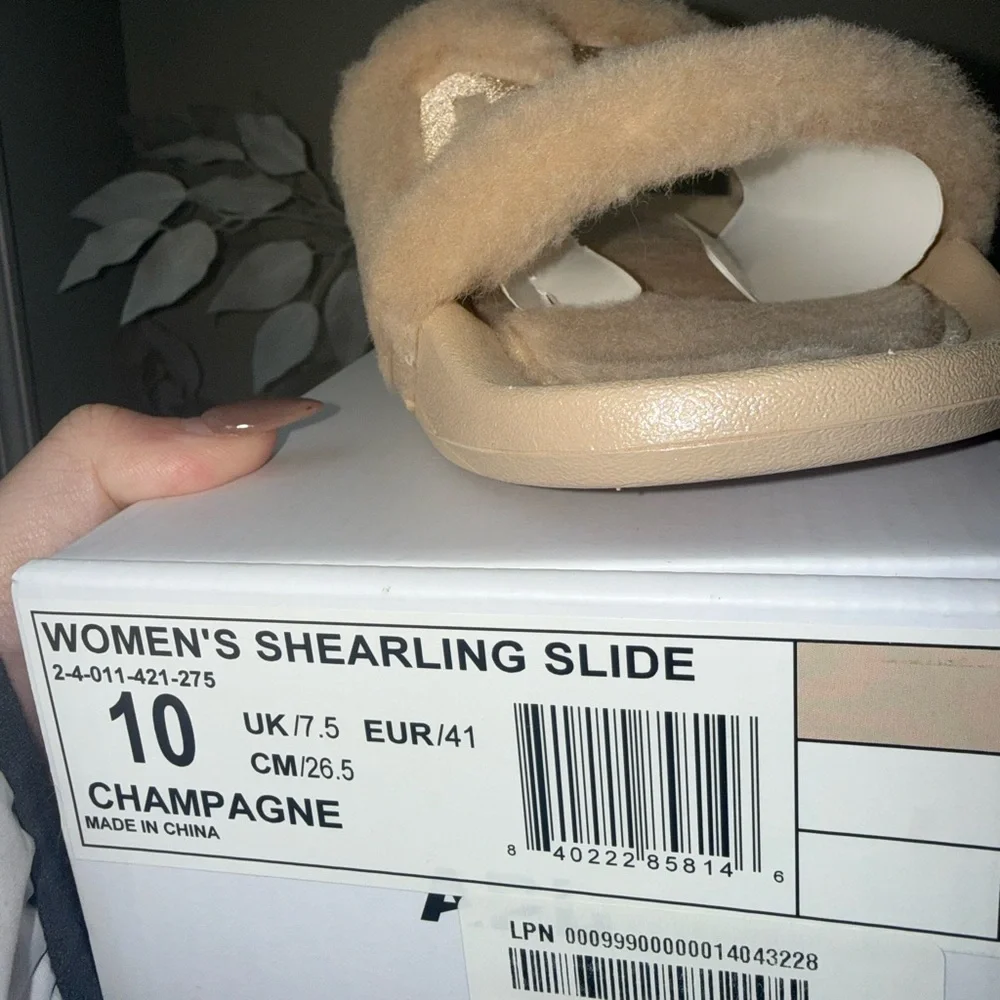 APL Shearling Slides - Picture 3 of 10